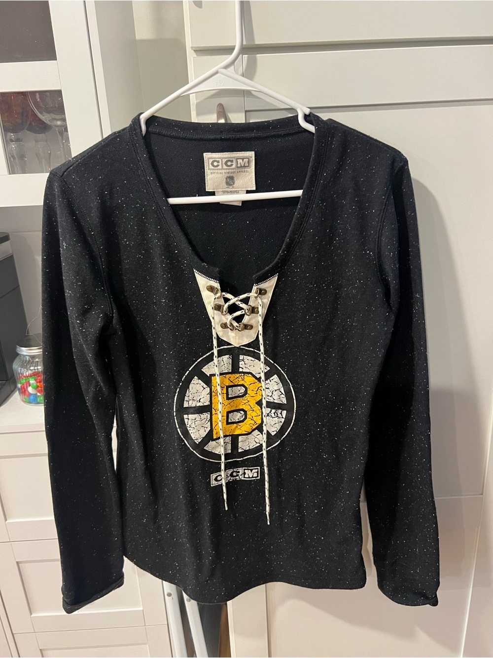 Bruins Lace-Up Long Sleeve Top